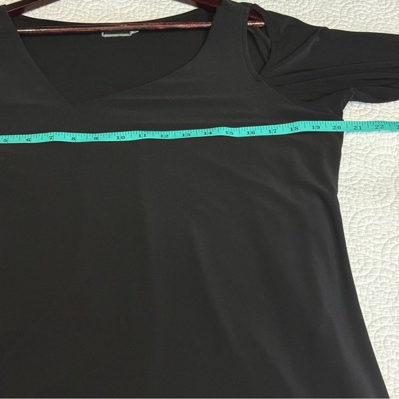 Sympli Black Asymmetrical Cutout Tunic Blouse - Picture 7 of 8